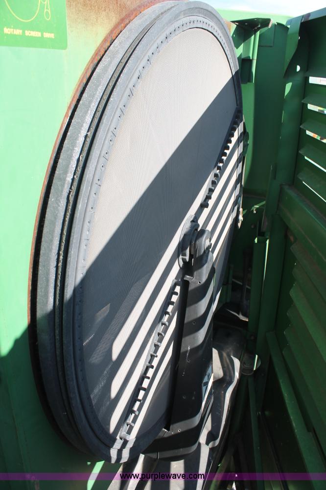 image for item L4424 1997 John Deere 9600 combine