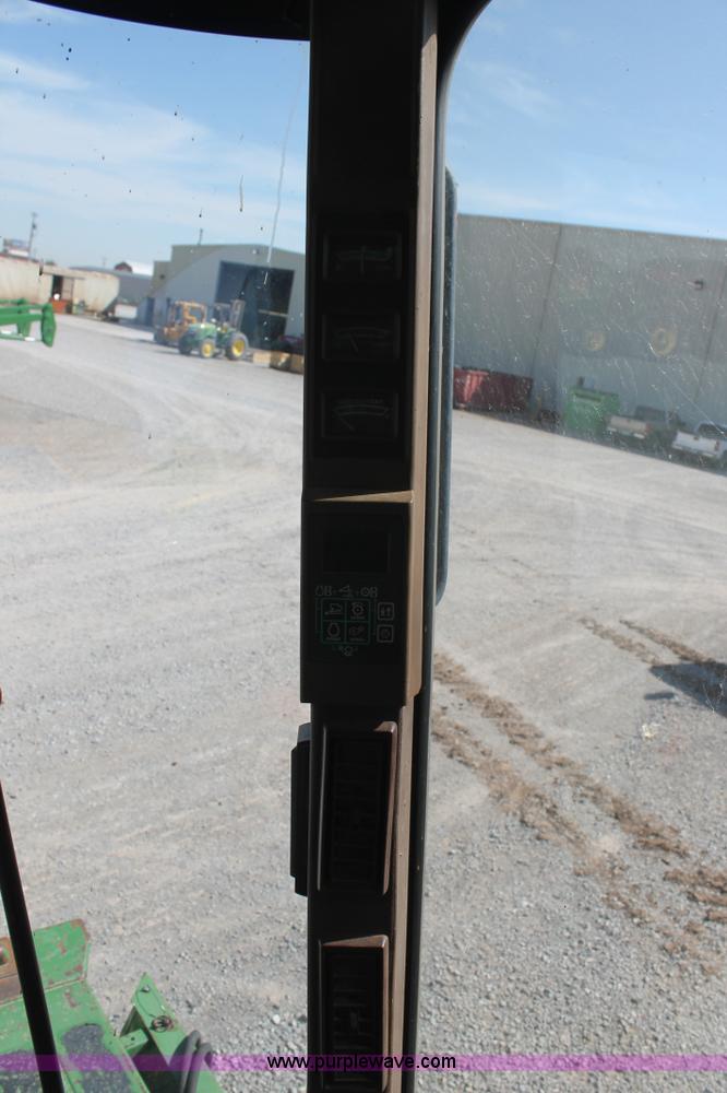 image for item L4424 1997 John Deere 9600 combine