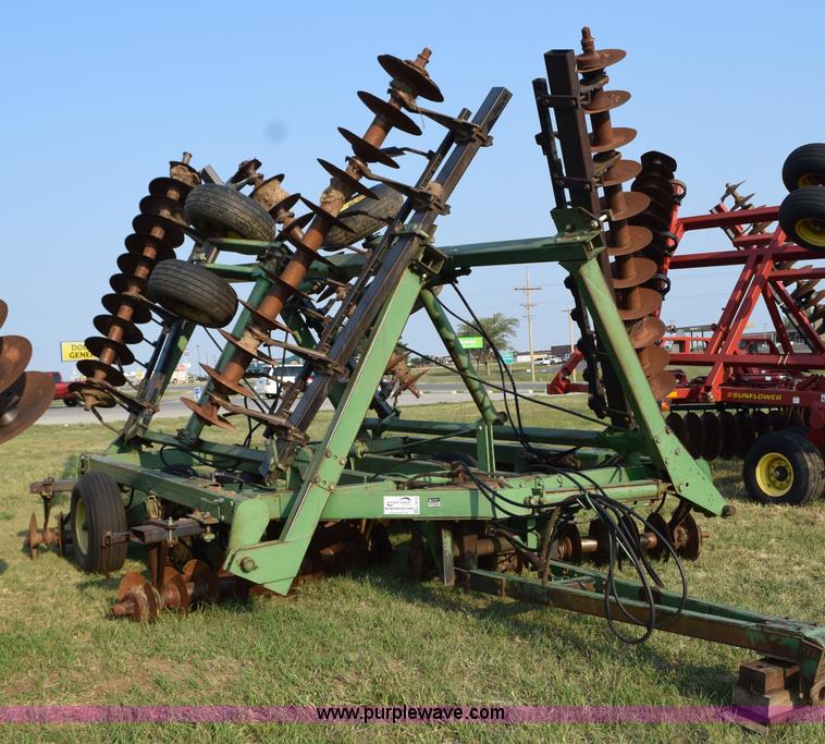 image for item L5815 John Deere 331 disk