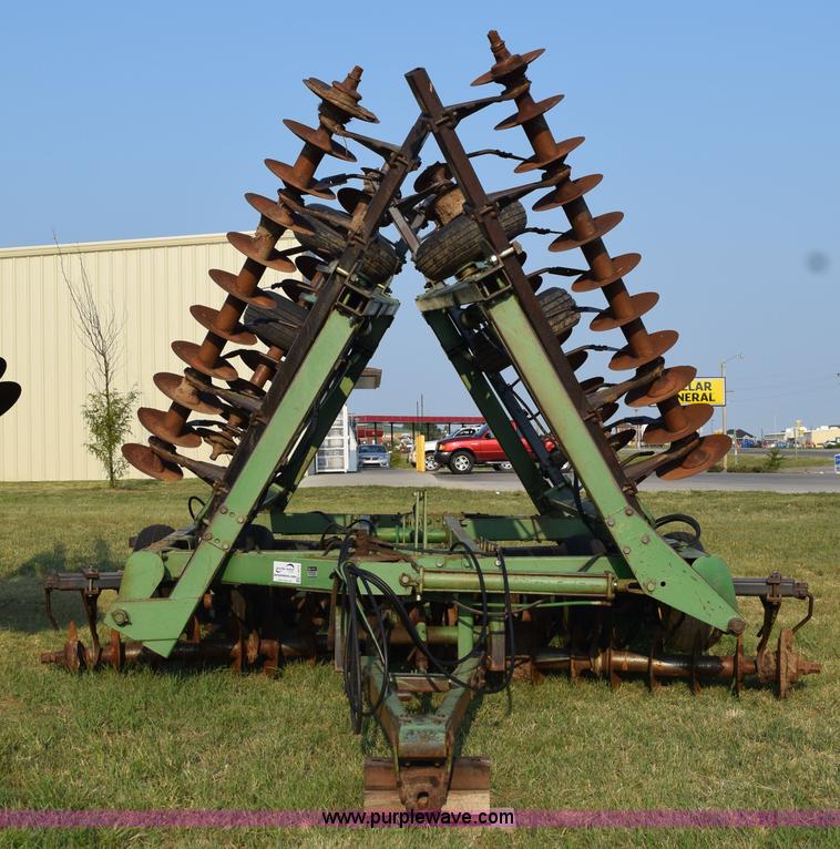 image for item L5815 John Deere 331 disk