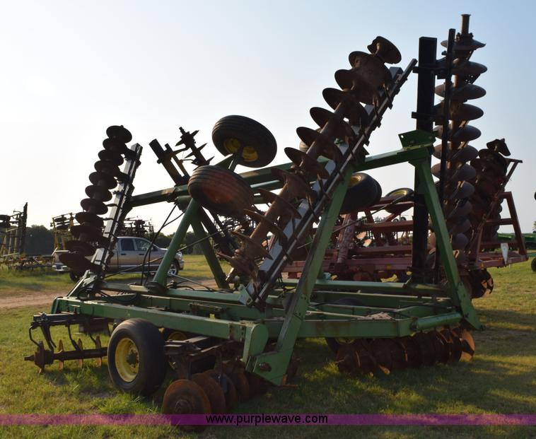 image for item L5815 John Deere 331 disk