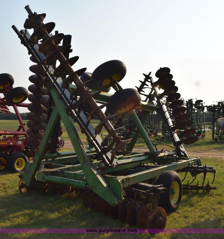 image for item L5815 John Deere 331 disk