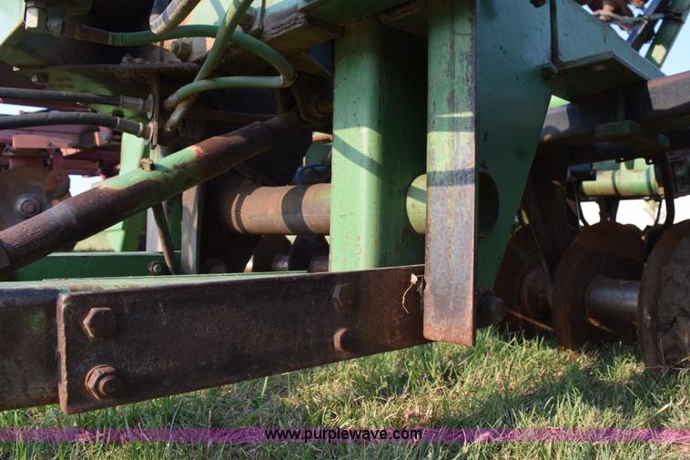 image for item L5815 John Deere 331 disk