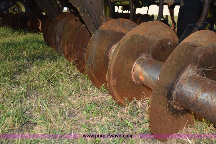 image for item L5815 John Deere 331 disk