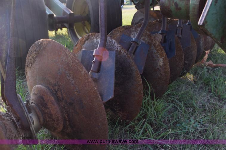 image for item L5815 John Deere 331 disk