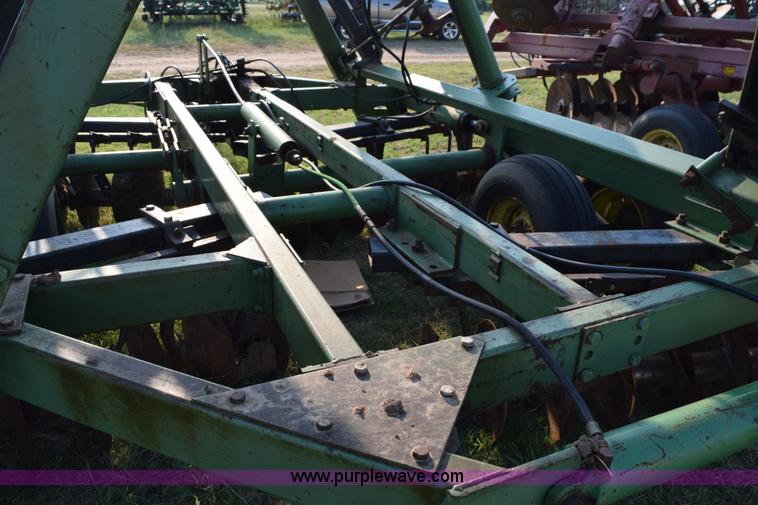 image for item L5815 John Deere 331 disk