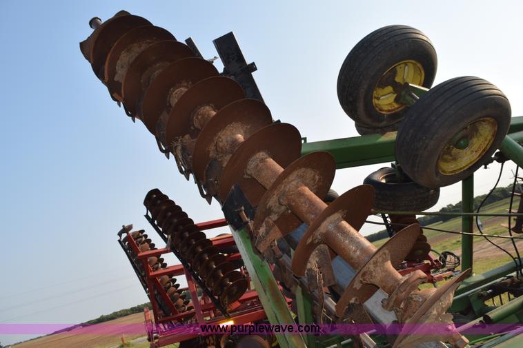 image for item L5815 John Deere 331 disk