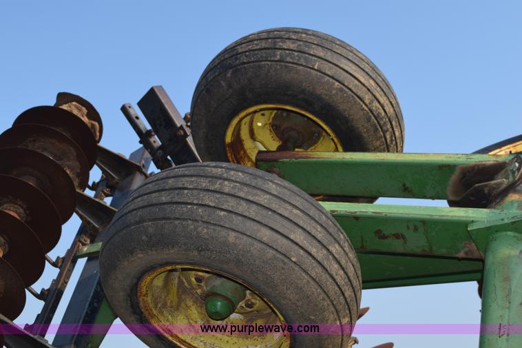 image for item L5815 John Deere 331 disk