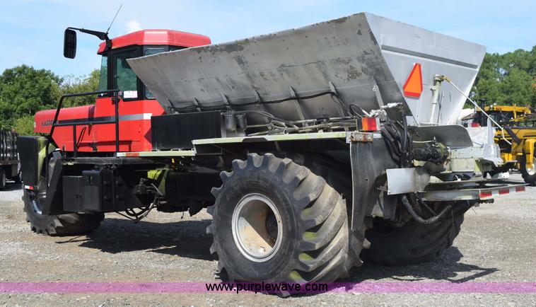 image for item L5847 2002 Case IH Titan FLX3300B self-propelled dry spreader applicator