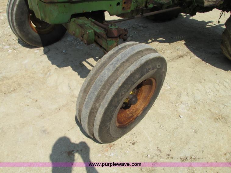 image for item R9431 John Deere 2030D tractor