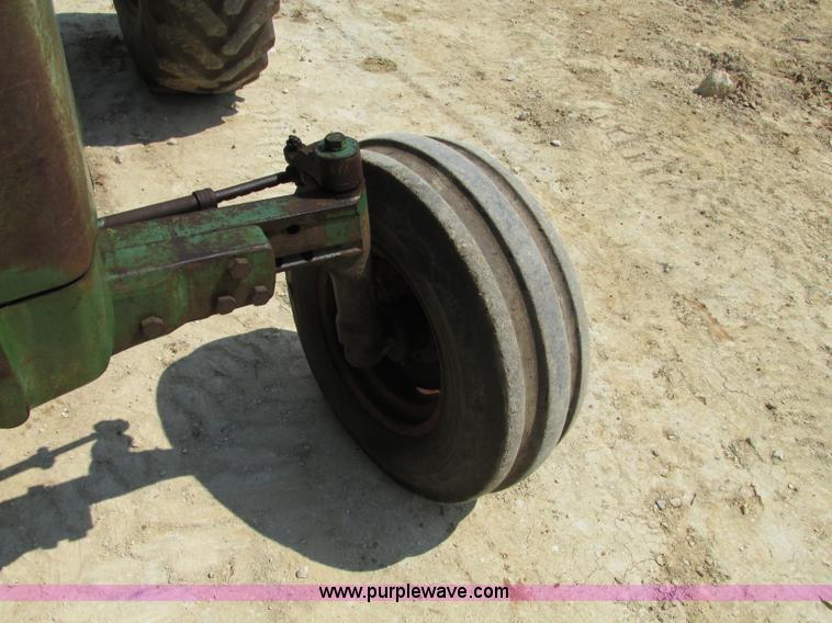 image for item R9431 John Deere 2030D tractor