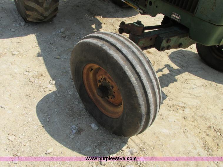 image for item R9431 John Deere 2030D tractor