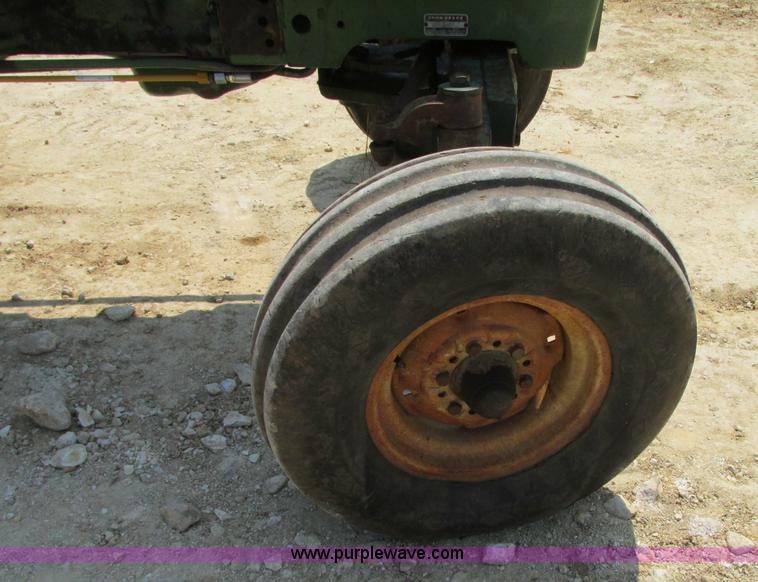 image for item R9431 John Deere 2030D tractor