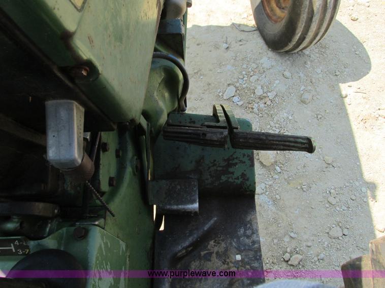 image for item R9431 John Deere 2030D tractor