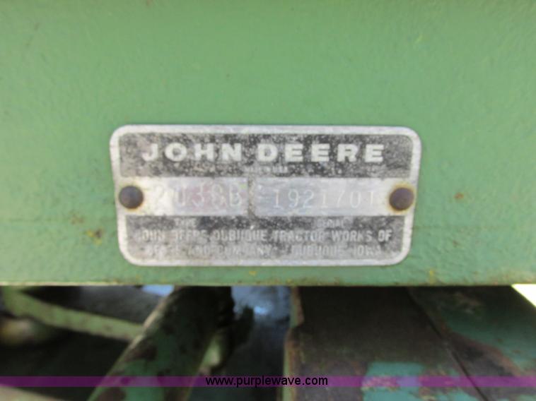 image for item R9431 John Deere 2030D tractor