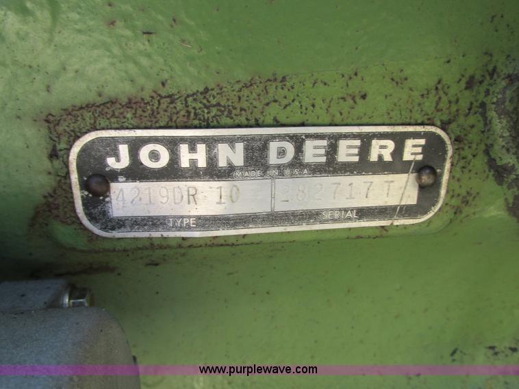 image for item R9431 John Deere 2030D tractor