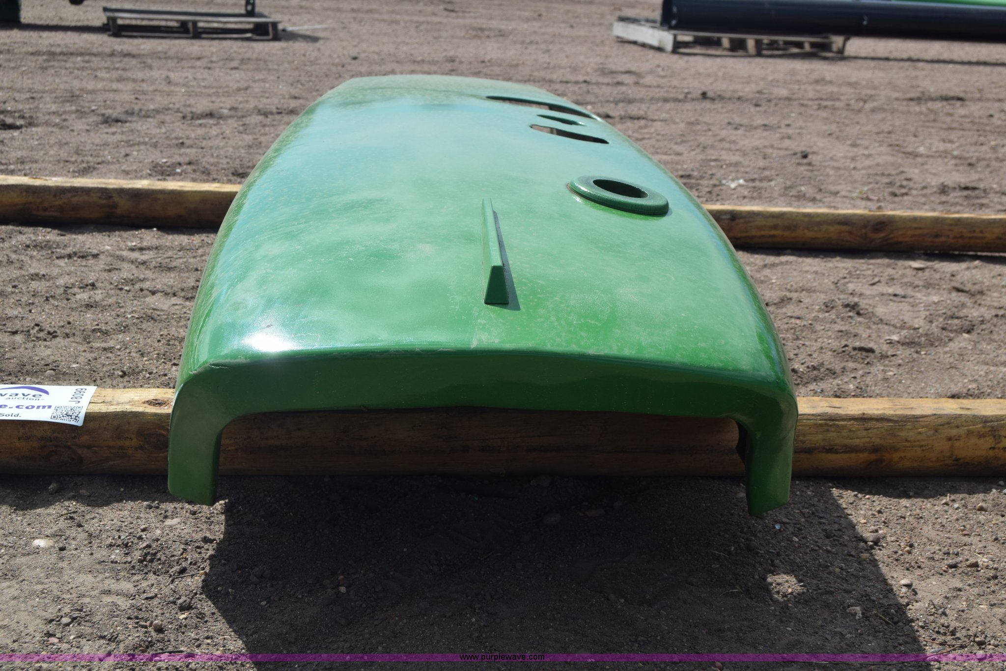 John Deere 4020 tractor hood in Kinsley, KS Item J8099 sold Purple Wave