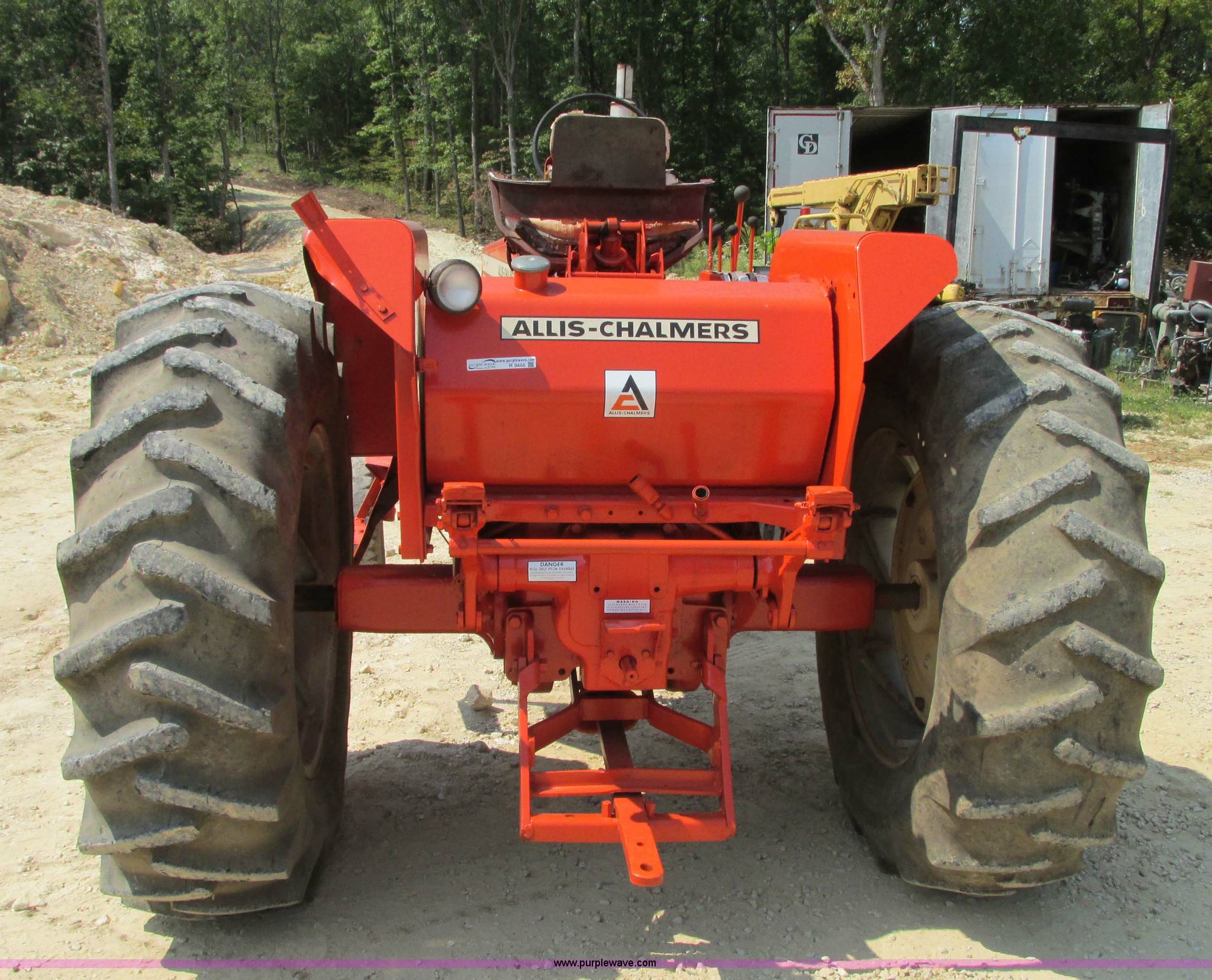 1964 Allis Chalmers tractor in Versailles, MO Item R9466