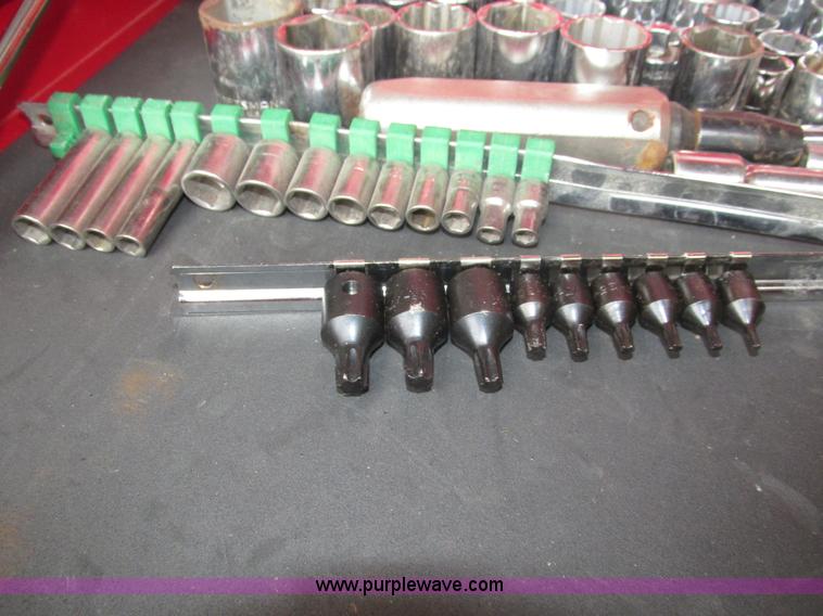 image for item AV9096 U.S. General Pro eight drawer toolbox