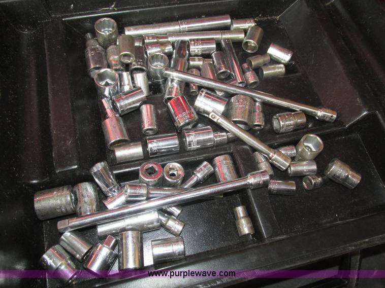 image for item AV9096 U.S. General Pro eight drawer toolbox