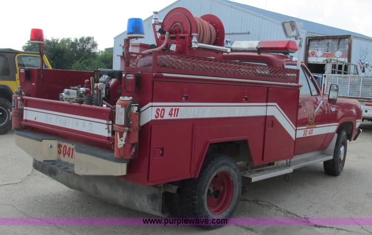 image for item AY9761 1976 Dodge Custom 200 Power Wagon fire truck