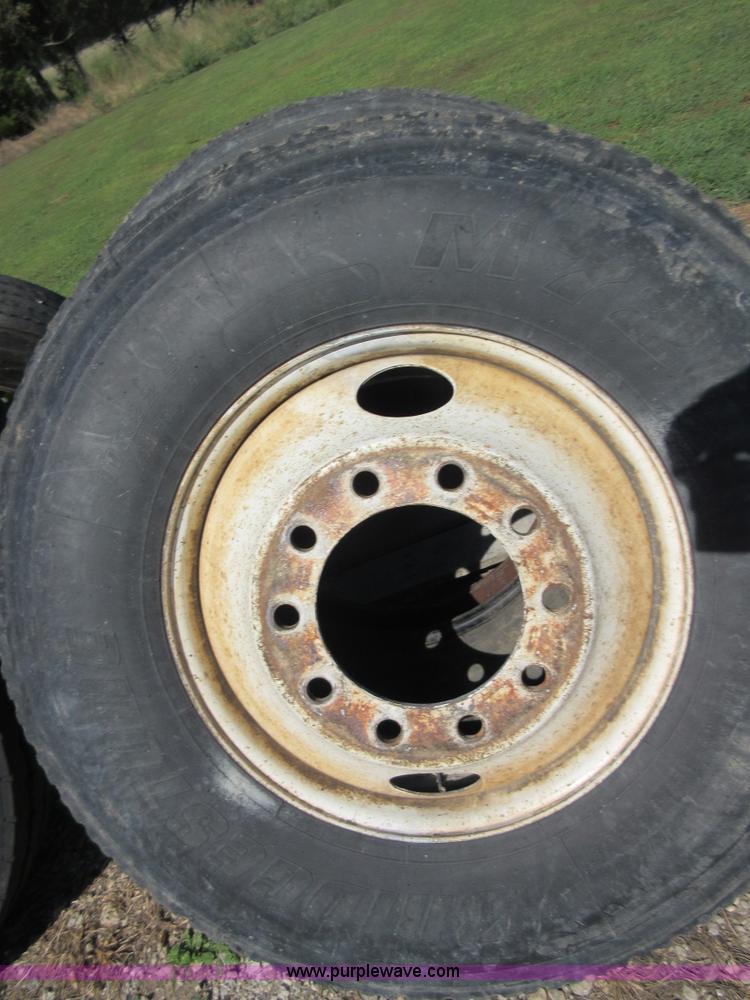 image for item AZ9001 (4) 11R22.5 tires