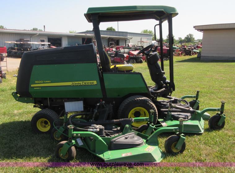 image for item AZ9057 2009 John Deere 1600 Series II wide area mower