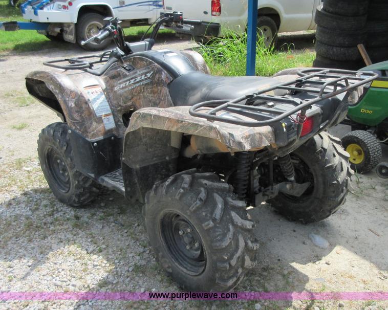 image for item AZ9117 2010 Yamaha Grizzley ATV