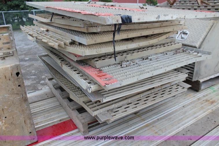 image for item BB9341 (14) assorted aluminum frame covers