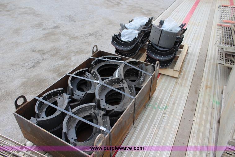 image for item BB9342 (51) Meritor 8 5/8 mountain brakes