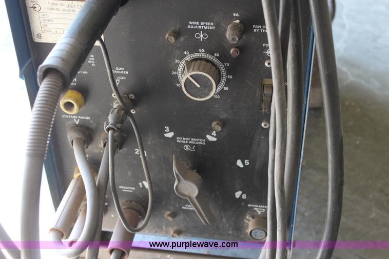 image for item BB9352 Miller Miller Matic 200 wire welder