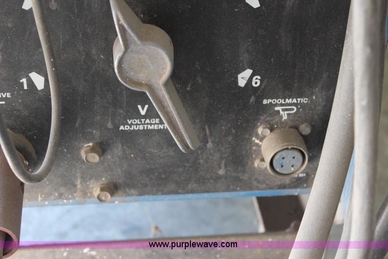 image for item BB9352 Miller Miller Matic 200 wire welder