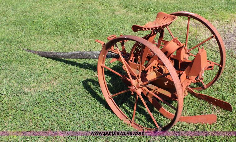 image for item BB9353 Potato planter