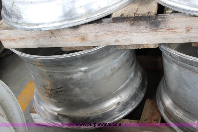 image for item BB9417 (4) aluminum 22.5 x 14.00 wheels