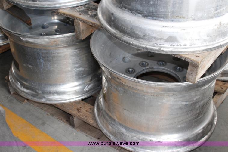 image for item BB9417 (4) aluminum 22.5 x 14.00 wheels