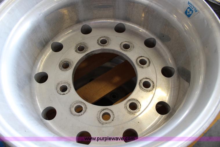 image for item BB9418 (4) aluminum 22.5 x 14.00 wheels