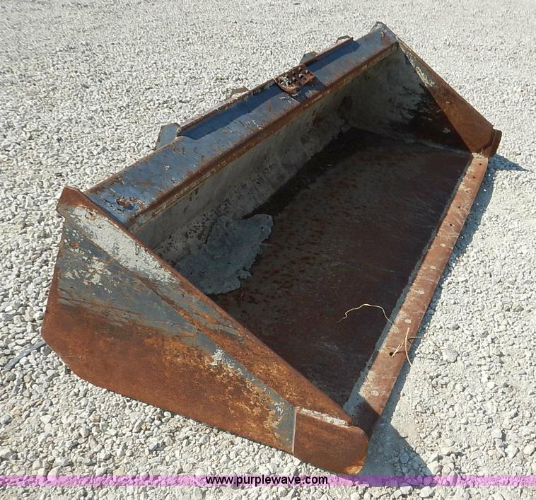 image for item BH9989 Low profile skid steer bucket