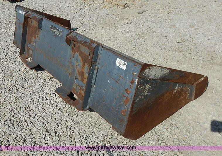 image for item BH9989 Low profile skid steer bucket