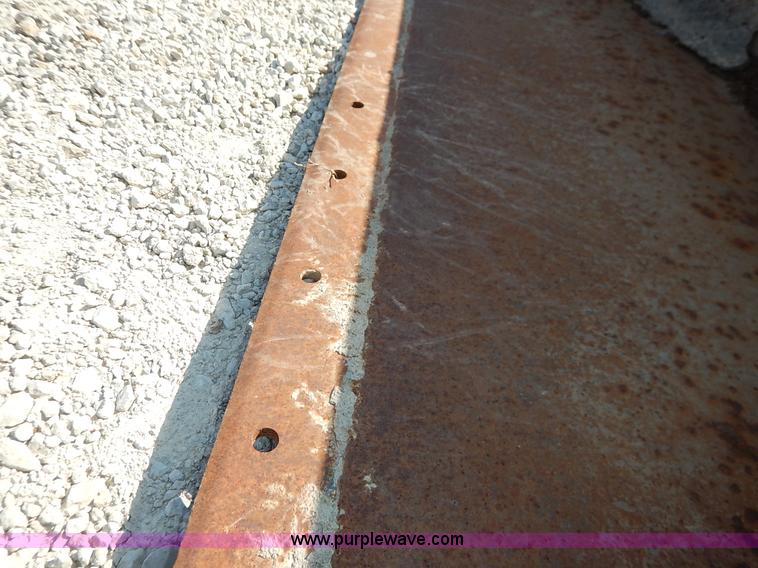 image for item BH9989 Low profile skid steer bucket