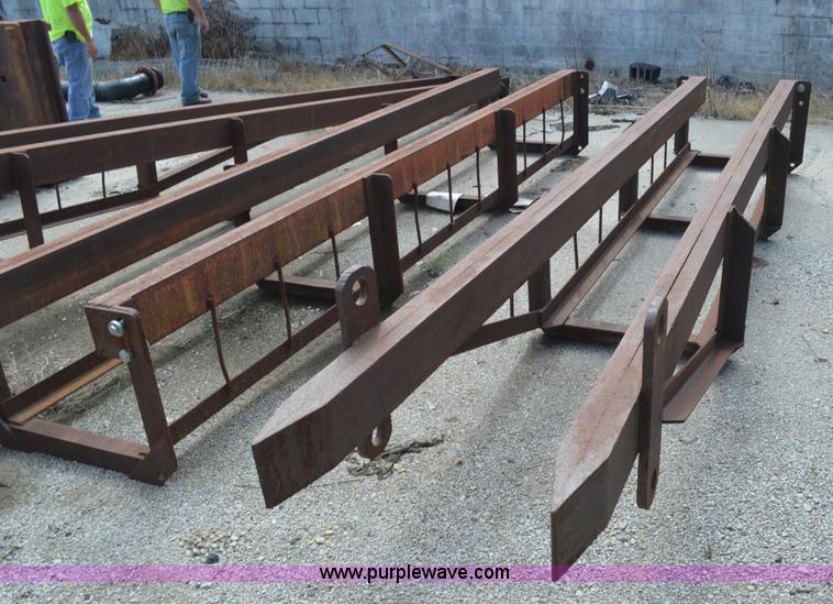 image for item BR9925 Drop hammer pile driver