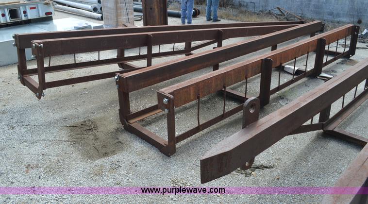 image for item BR9925 Drop hammer pile driver