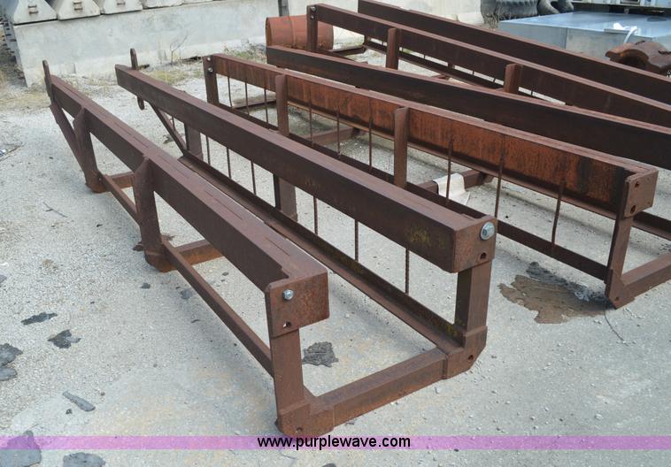 image for item BR9925 Drop hammer pile driver