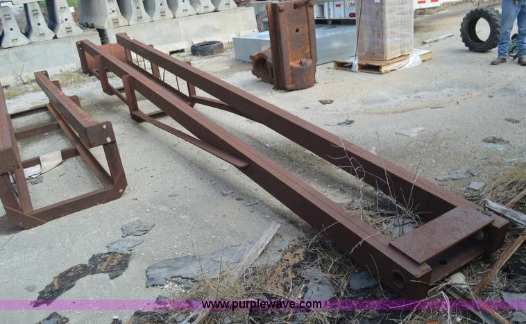 image for item BR9925 Drop hammer pile driver