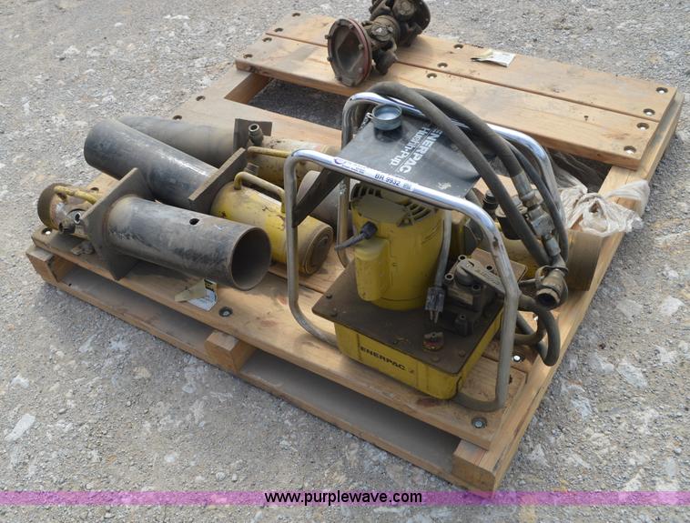 image for item BR9932 EnerPack Hush-Pup jack system