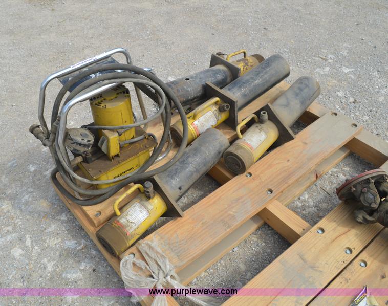 image for item BR9932 EnerPack Hush-Pup jack system