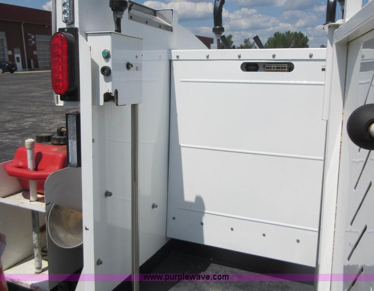 image for item BR9981 2010 Lift and Lock Master vehicle mover