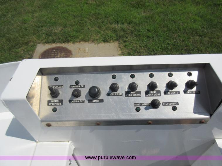 image for item BR9981 2010 Lift and Lock Master vehicle mover