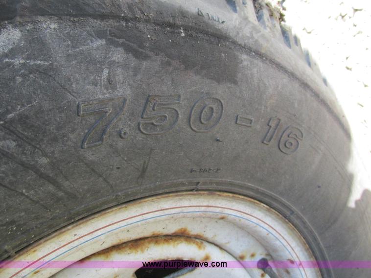 image for item BS9052 2011 shop built dump trailer