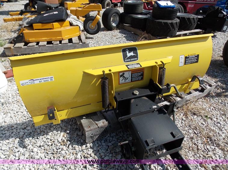 image for item BT9202 John Deere snow blade