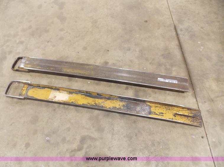 image for item BT9203 (2) forklift fork extensions